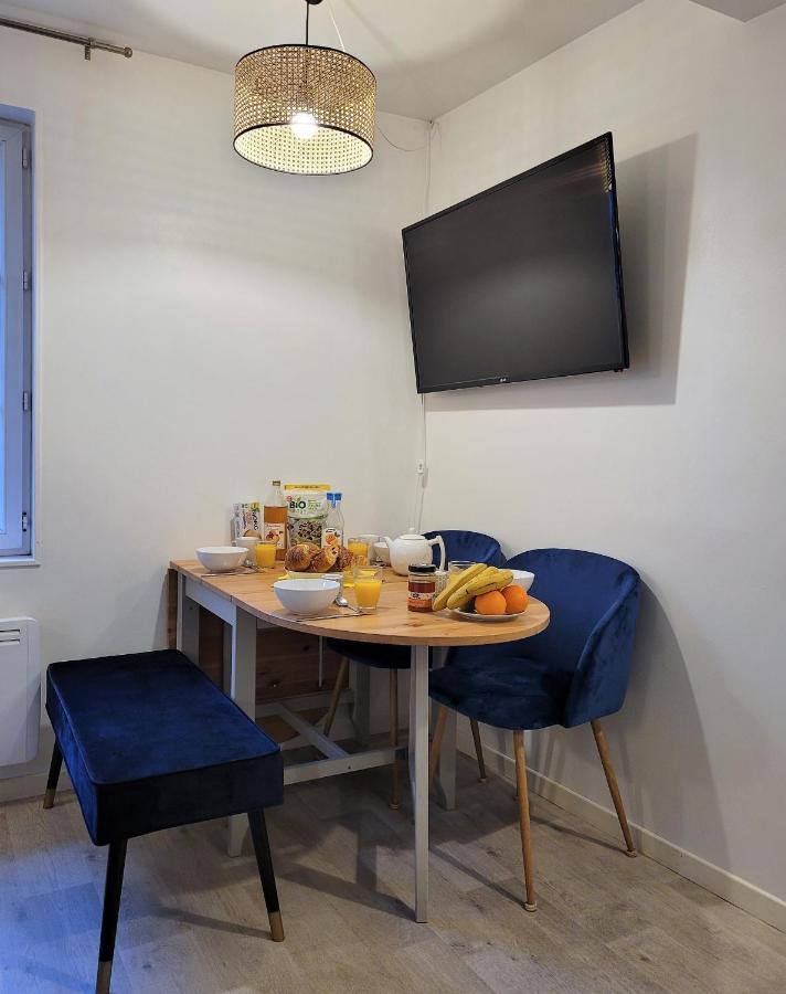 La Plage A 2 Pas: Beachside Apartments with Netflix and Services Dieppe Exterior photo