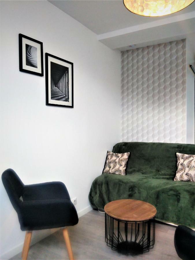 La Plage A 2 Pas: Beachside Apartments with Netflix and Services Dieppe Exterior photo